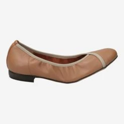 Art.  47.170.186-006 - Brown -Paul Green Shop aussenseite 2023010046