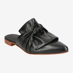 Art.  13174 - Black